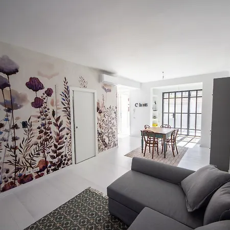 L'elegante Casa Del Porto Di 아파트 페자로